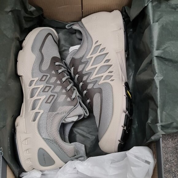 ECCO Women's Biom Aex Trainer Running Shoe - Picture 8 of 10